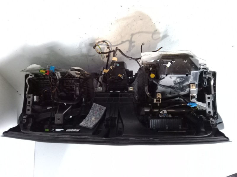 Recambio de salpicadero para peugeot 2008 i (cu_) 1.2 vti referencia OEM IAM   