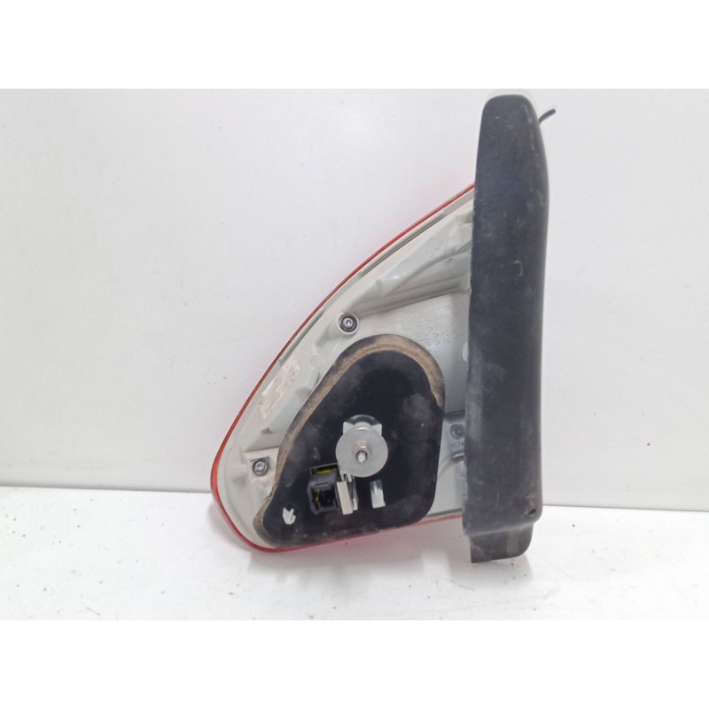 Recambio de piloto trasero porton izquierdo para peugeot 2008 i (cu_) 1.2 vti referencia OEM IAM 9678074480  