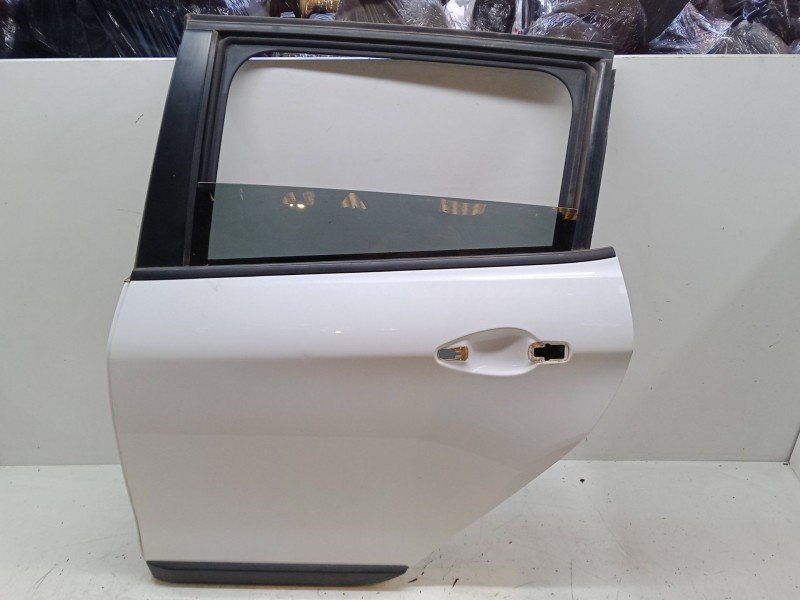 Recambio de puerta trasera izquierda para peugeot 2008 i (cu_) 1.2 vti referencia OEM IAM   