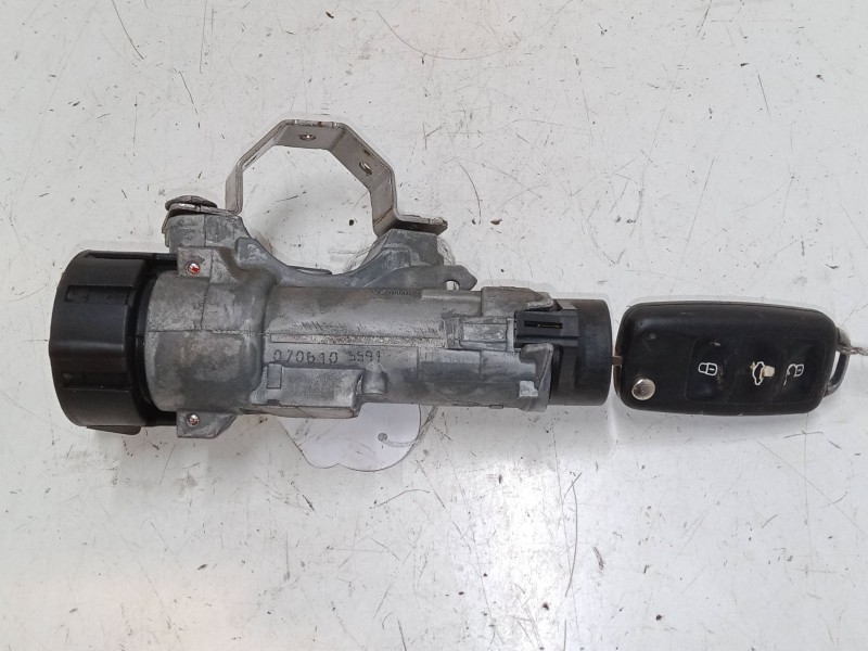 Recambio de clausor para seat ibiza iv st (6j8, 6p8) 1.6 tdi referencia OEM IAM 6r0905851d  