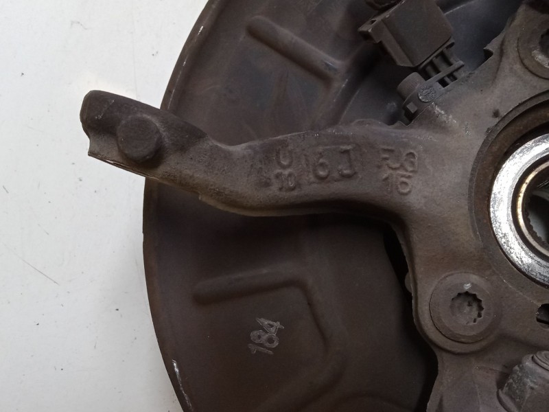 Recambio de mangueta delantera izquierda para skoda superb ii station wagon (3t5) 2.0 tdi 16v referencia OEM IAM   