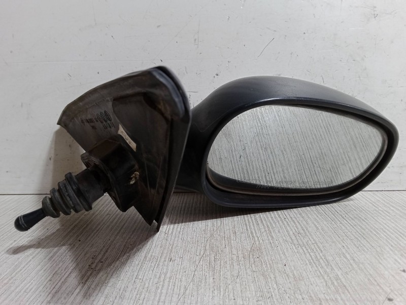 Recambio de retrovisor derecho para daewoo lanos (klat) 1.5 referencia OEM IAM   