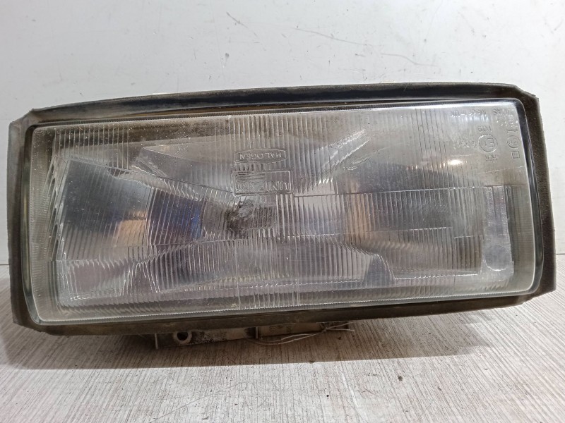 Recambio de faro izquierdo para daf fa 1000 referencia OEM IAM   