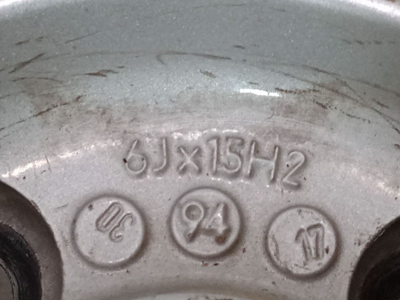 Recambio de llanta alumino 15´´ para volkswagen golf iii cabriolet (1e7) 1.8 referencia OEM IAM   