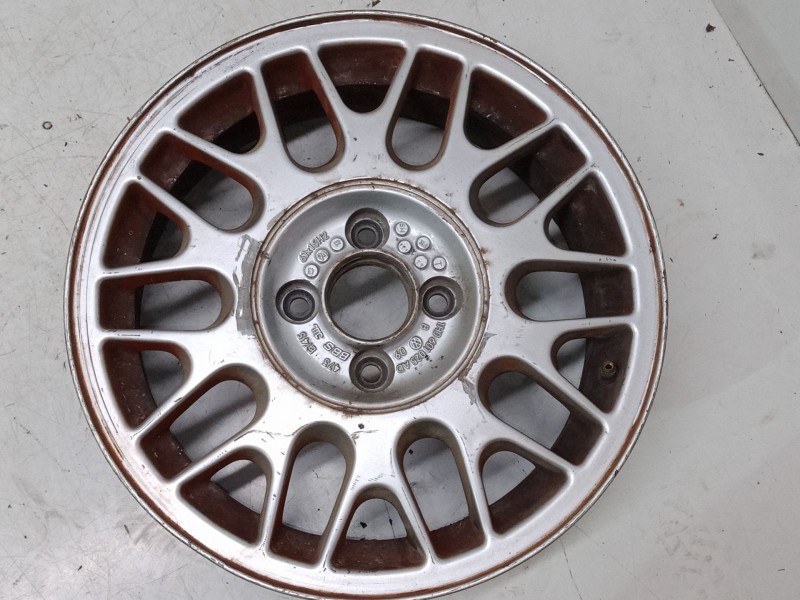 Recambio de llanta alumino 15´´ para volkswagen golf iii cabriolet (1e7) 1.8 referencia OEM IAM 6JX15H2ET45  