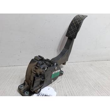 PEDAL ACELERADOR 
