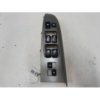 MANDO ELEVALUNAS DELANTERO IZQUIERDO 935704D3200T 