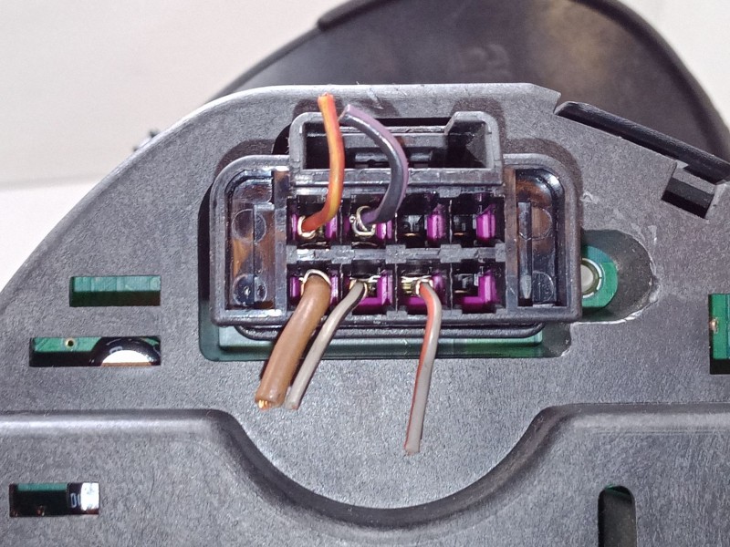 Recambio de cuadro instrumentos para seat ibiza iii (6l1) 1.4 16v referencia OEM IAM 06L0920820F  