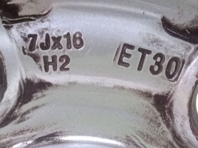 Recambio de llanta chapa 16´´ para nissan pathfinder iii (r51) 2.5 dci referencia OEM IAM 7Jx16H2ET30  