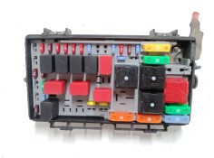 Recambio de caja reles / fusibles para fiat grande punto van (199_) 1.4 (199cxb1a, 199dxb1a) referencia OEM IAM 51736451BZ  
