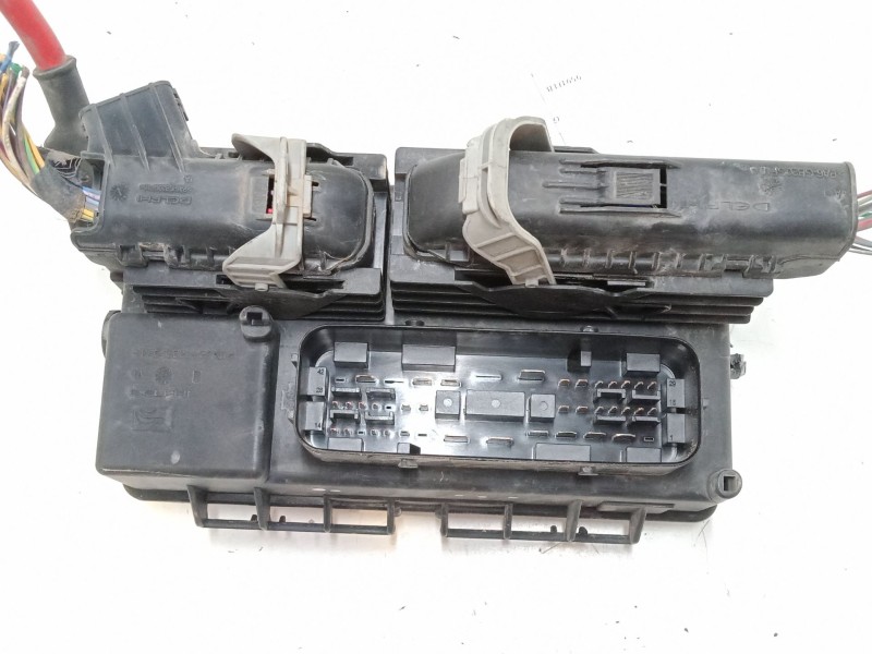 Recambio de caja reles / fusibles para fiat grande punto van (199_) 1.4 (199cxb1a, 199dxb1a) referencia OEM IAM 51736451BZ  
