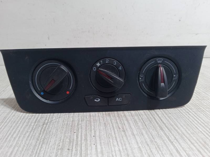 MANDO CALEFACCION / A/A 6J0820045 