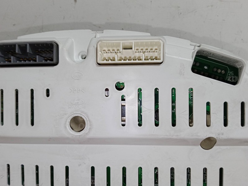 Recambio de cuadro instrumentos para hyundai tucson (jm) 2.0 crdi referencia OEM IAM   