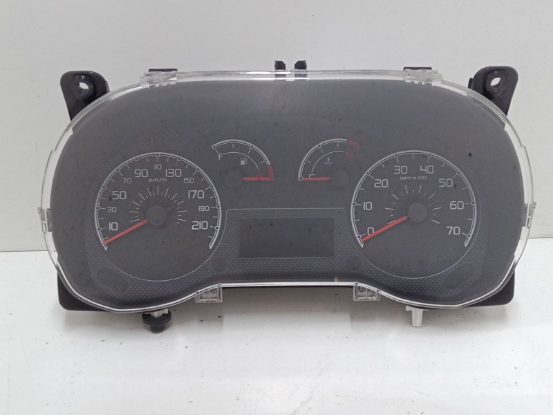 Recambio de cuadro instrumentos para peugeot bipper tepee 1.3 hdi 75 referencia OEM IAM 503002183013  1371616080