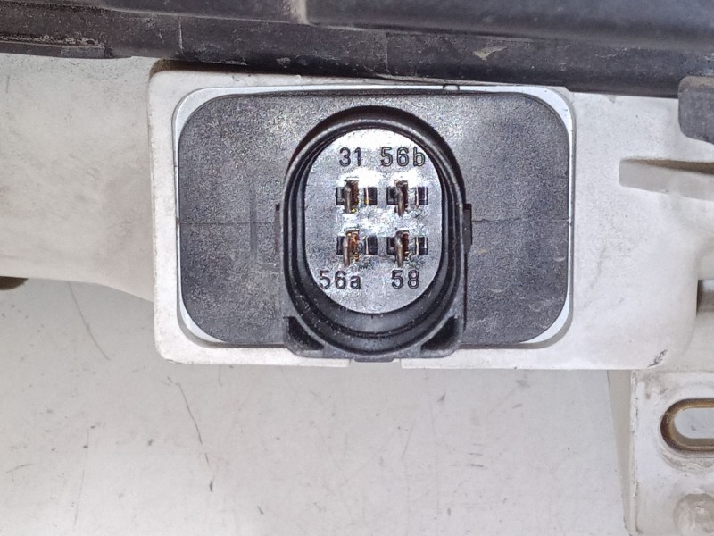 Recambio de faro derecho para volkswagen golf iii variant (1h5) 1.6 referencia OEM IAM   