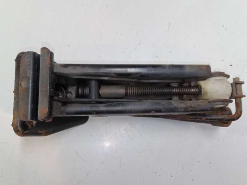 Recambio de gato para ford fiesta iv (ja_, jb_) 1.3 i referencia OEM IAM   