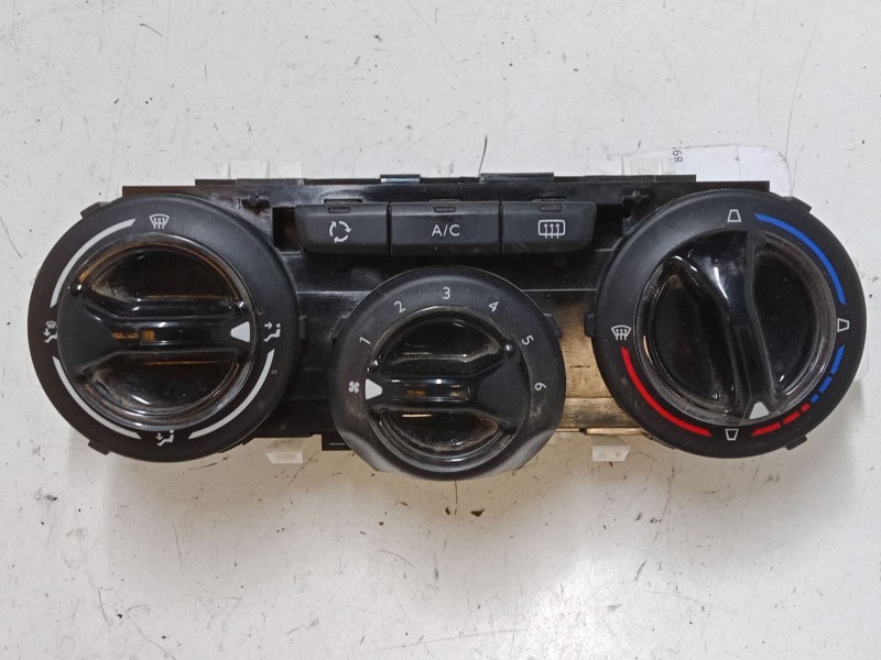 Recambio de mando climatizador para peugeot 2008 i (cu_) 1.2 vti referencia OEM IAM E1063071  