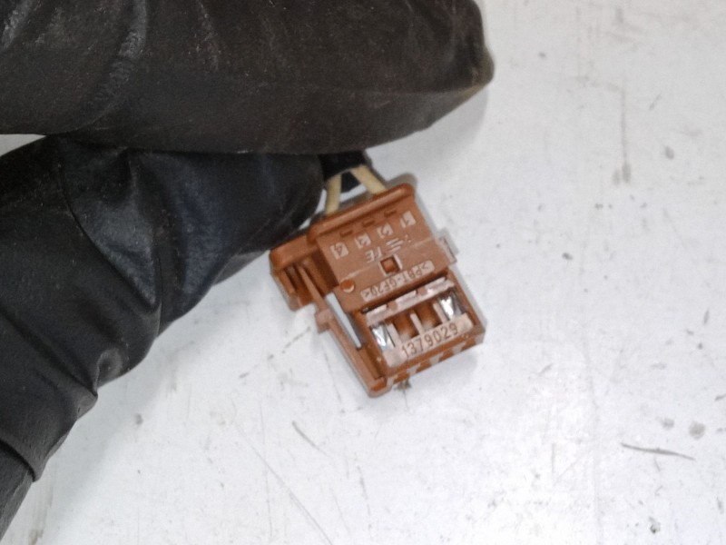 Recambio de clausor para peugeot 2008 i (cu_) 1.2 vti referencia OEM IAM 9663123380  