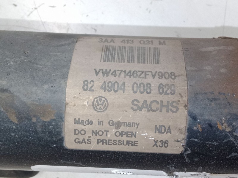 Recambio de amortiguador delantero derecho para skoda superb ii station wagon (3t5) 2.0 tdi 16v referencia OEM IAM 3AA413031M  