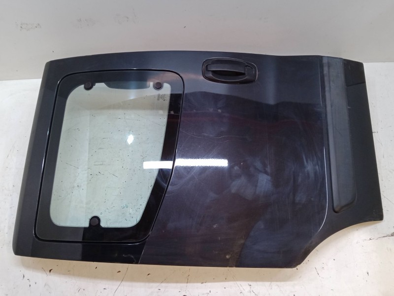 Recambio de puerta lateral corredera derecha para peugeot bipper tepee 1.3 hdi 75 referencia OEM IAM   