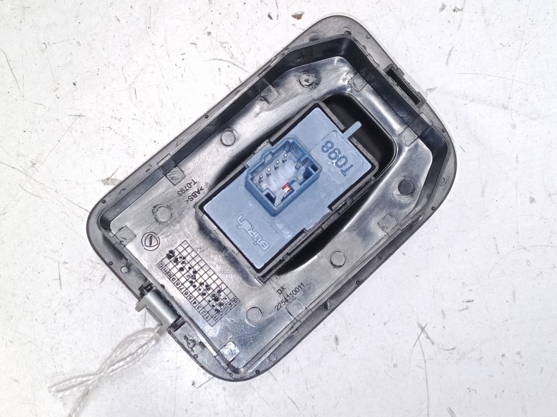 Recambio de mando elevalunas delantero derecho para peugeot bipper tepee 1.3 hdi 75 referencia OEM IAM 7354612800  